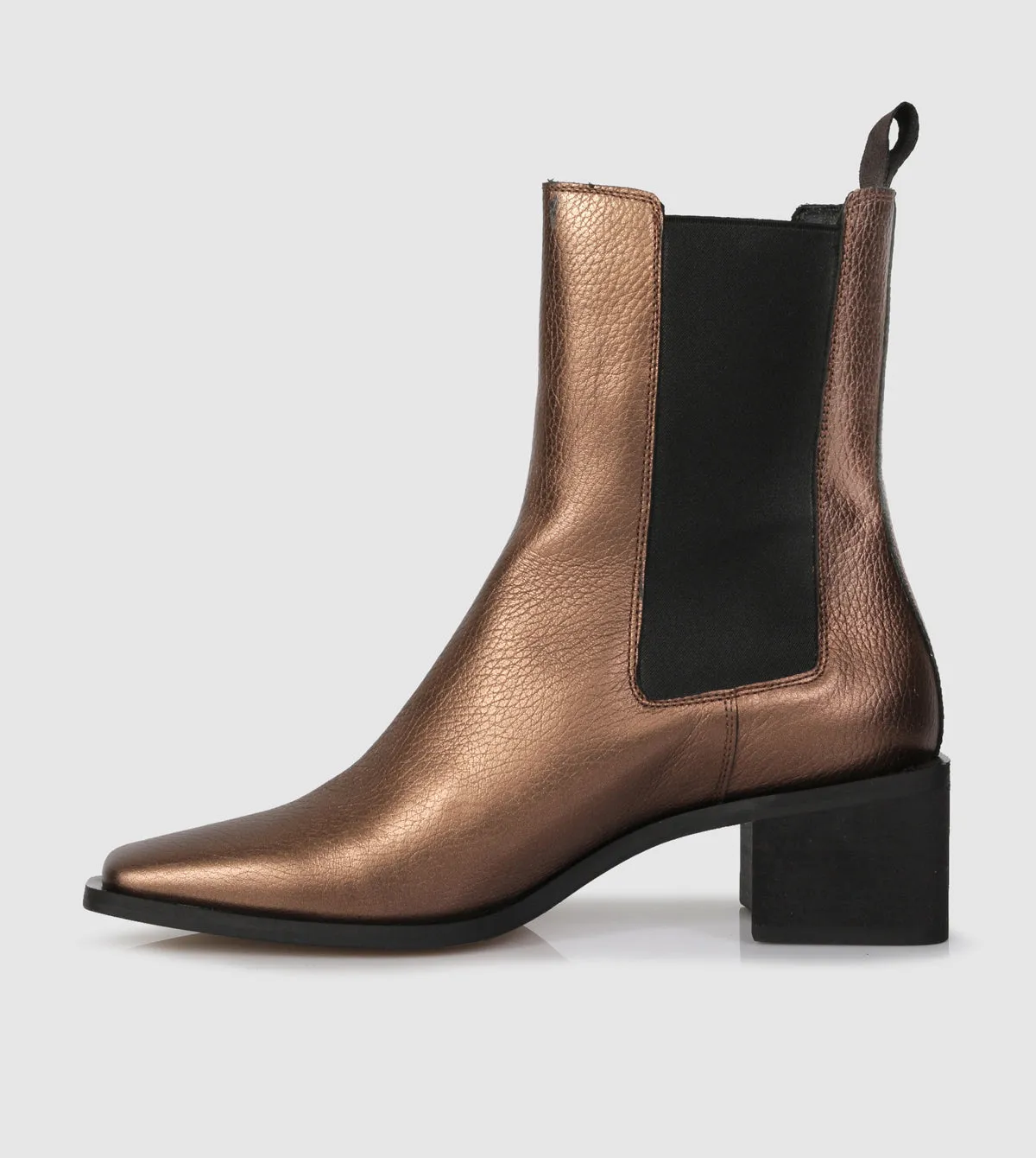 Arolie Chelsea Boots by Beau Coops