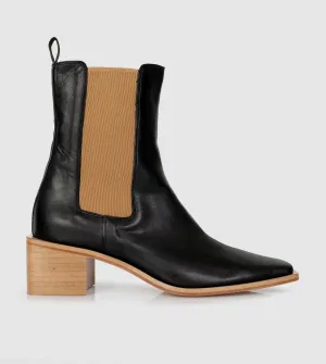 Arolie Chelsea Boots by Beau Coops