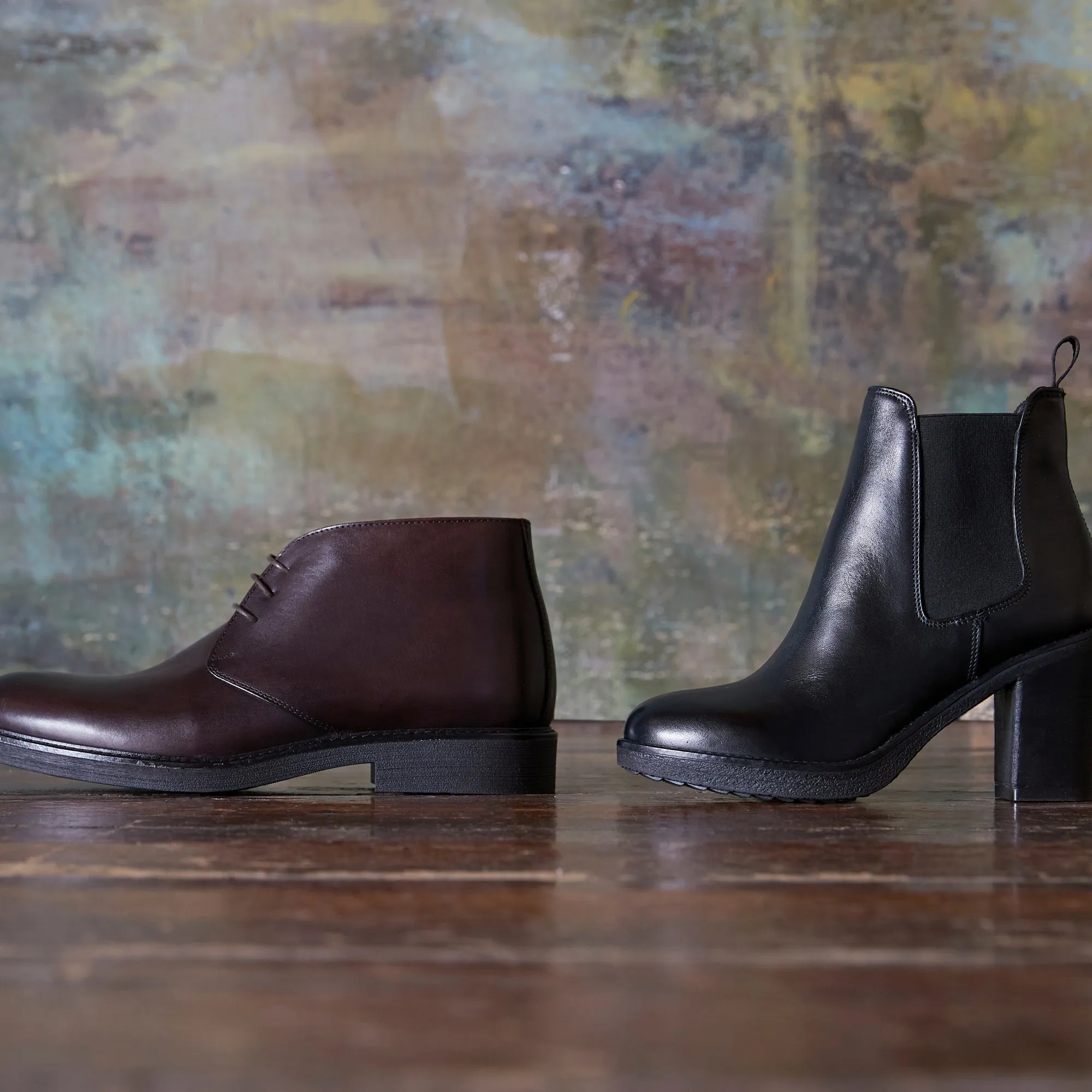 Chukka boot dark brown