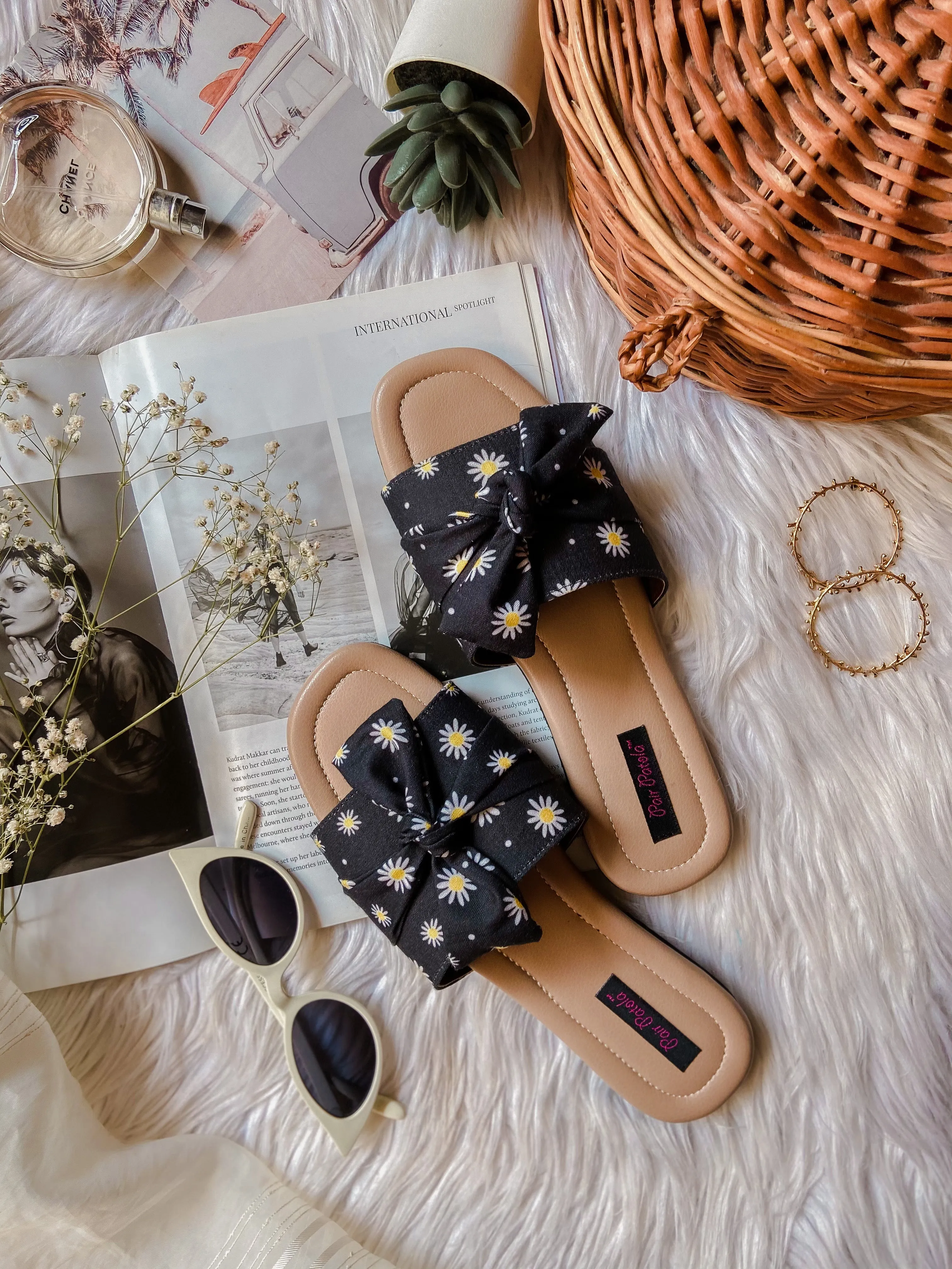 Dainty Daisy Slip Ons