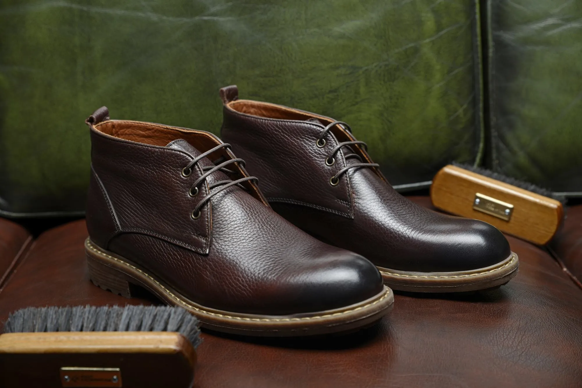 FOOT FEDERATION CHUKKA PLAIN-TOE MID-TOP MENS BOOT BROWN