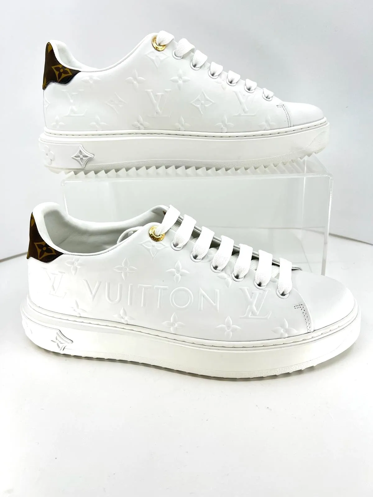 LOUIS VUITTON EMBOSSED MONOGRAM LAMBSKIN LEATHER TIMEOUT SNEAKERS