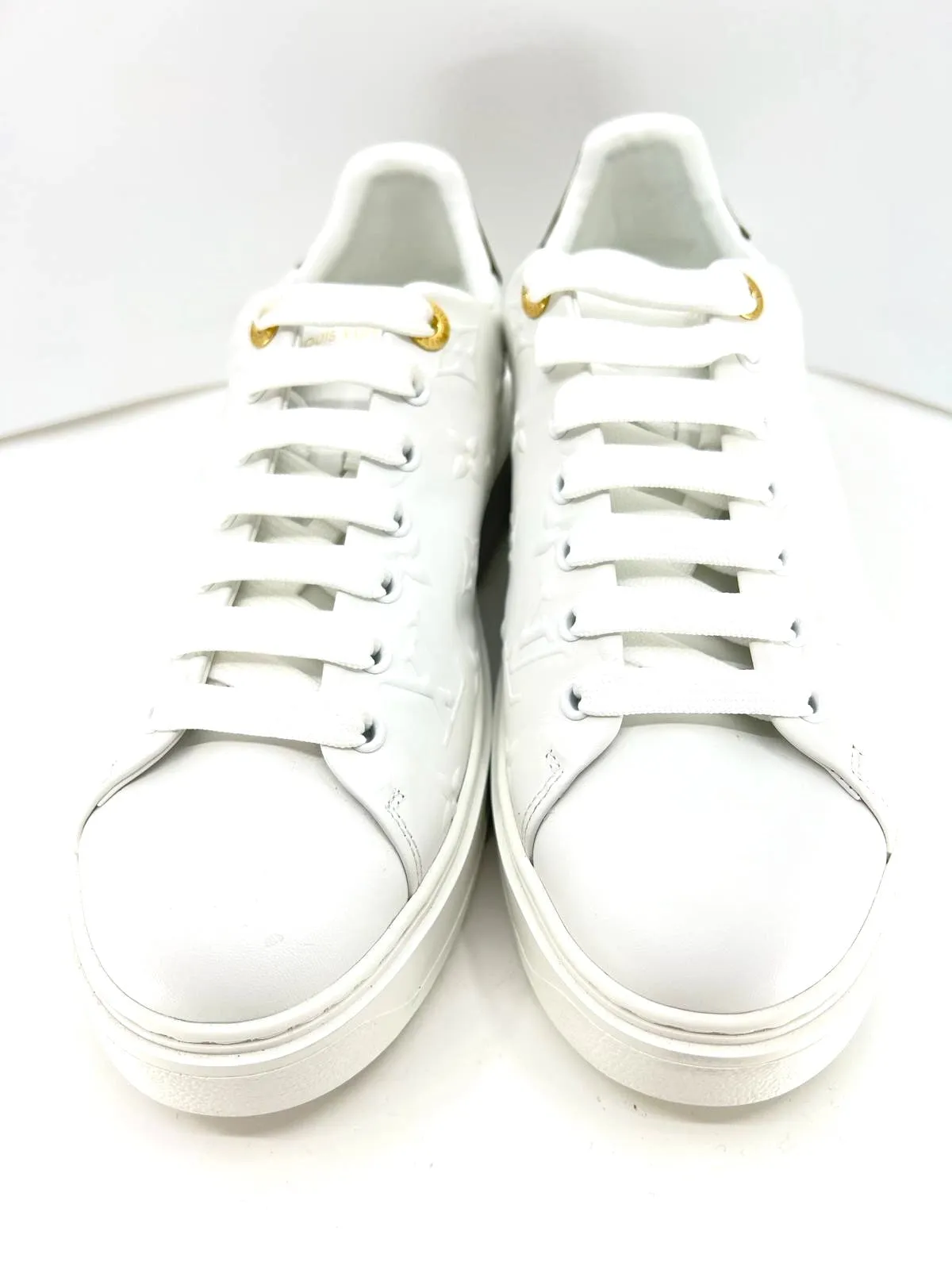 LOUIS VUITTON EMBOSSED MONOGRAM LAMBSKIN LEATHER TIMEOUT SNEAKERS