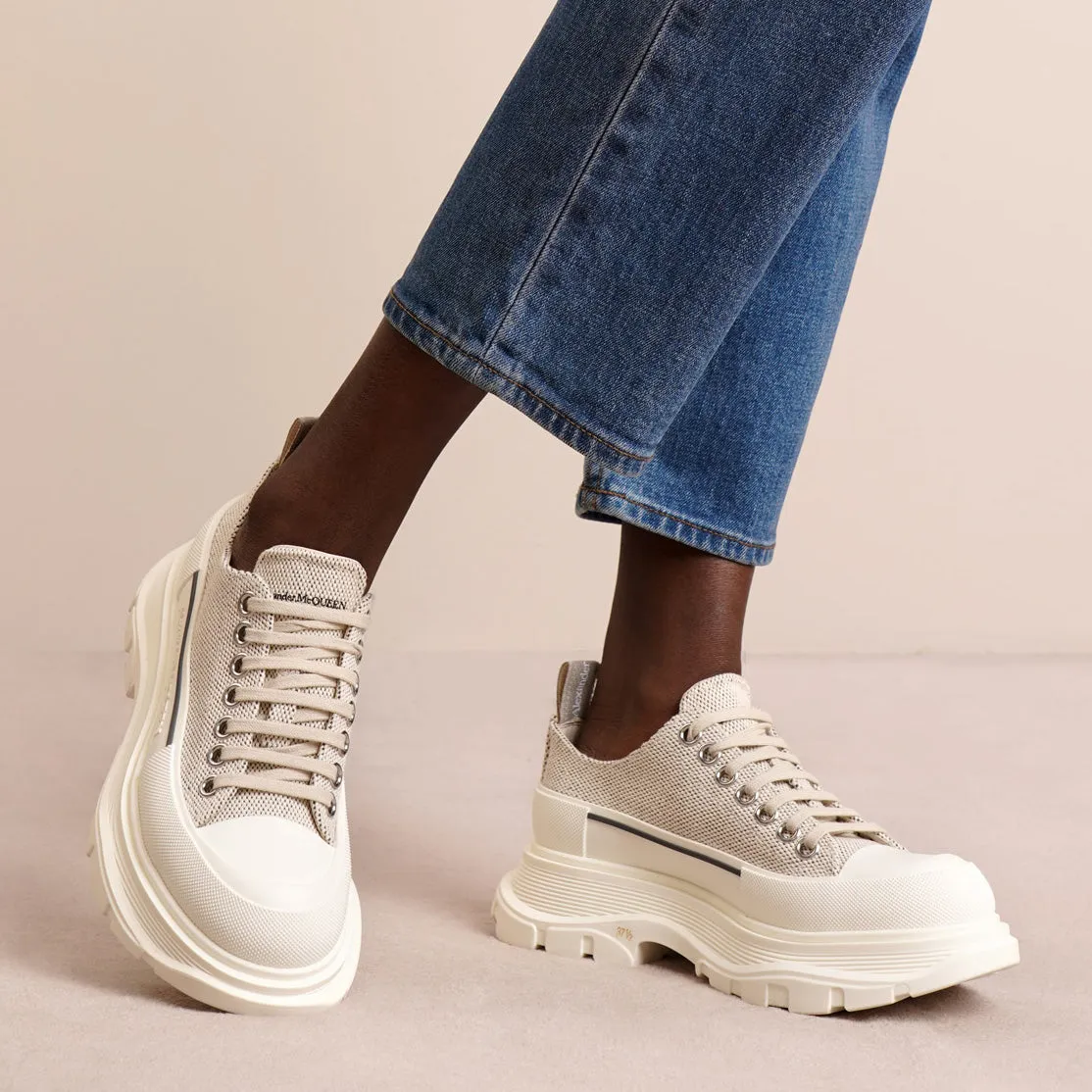 Tread slick natural canvas low top